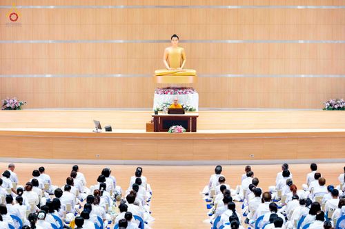 ภาพ No.344381:วันที่ 21-23 สิงหาคม พ.ศ. 2569 สัมมนารวมใจผู้นำบุญ บูชาธรรม 82 ปี หลวงพ่อธัมมชโย รุ่นที่ 1 กฐินสามัคคีทั่วไทย 30,000 วัด โครงการอุปสมบทบูชาธรรมมหาปูชนียาจารย์ 3,000 รูป  ณ ศูนย์ปฏิบัติธรรมเวิล์ดพีช วัลเล่ย์ จ.นครราชสีมา