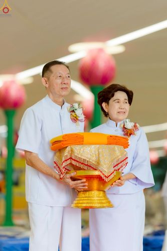 ภาพ No.227403:วันเสาร์ที่ 31 พฤษภาคม พ.ศ. 2568 พิธีเวียนประทักษิณรอบพระอุโบสถ ในพิธีอุปสมบท สามเณรเตรียม DCI รุ่นที่ 22 ณ อุโบสถพระไตรปิฎก วัดพระธรรมกาย