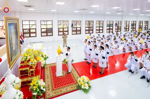 ภาพ No.276056:วันที่ 5 ธันวาคม พ.ศ. 2568 พสกนิกรอำเภอคลองหลวง พร้อมใจบำเพ็ญกุศลอุทิศถวาย “ในหลวงรัชกาลที่ 9” น้อมรำลึกในพระมหากรุณาธิคุณ เนื่องในวันคล้ายวันพระบรมราชสมภพ วันชาติ และวันพ่อแห่งชาติ ณ อาคารปลูกศรัทธา 2 วัดพระธรรมกาย อำเภอคลองหลวง จังหวัดปทุมธานี