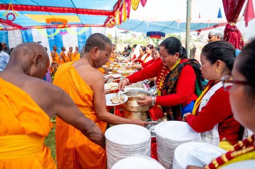 ภาพ No.132081:พิธีต้อนรับ พระ-สามเณร ธรรมยาตรา ในโครงการบรรพชา 1,250 รูป ณ แดนประสูติ สวนลุมพินี ประเทศเนปาล วันที่ 16-17 มีนาคม พ.ศ. 2567