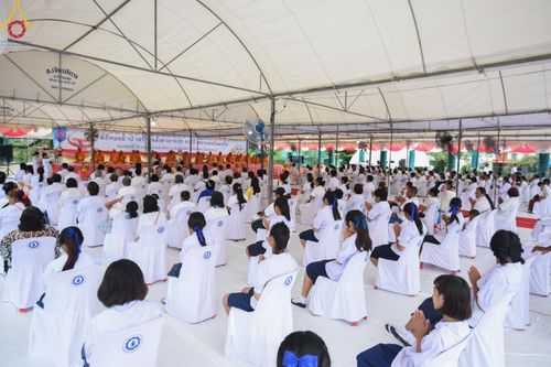 ภาพ No.146603:พิธีทอดผ้าป่าสร้างหลังคาอาคาร 80 ปี หลวงพ่อธัมมชโย ณ ศูนย์ปฎิบัติธรรมวิหารแดง จังหวัดสระบุรี วันอาทิตย์ที่ 28 กรกฎาคม พ.ศ. 2567