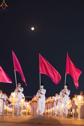 ภาพ No.77235:พิธีจุดมาฆประทีป ในวันมาฆบูชา อาทิตย์ต้นเดือนที่ 6 มีนาคม พ.ศ. 2566 ณ วัดพระธรรมกาย อ.คลองหลวง จ.ปทุมธานี