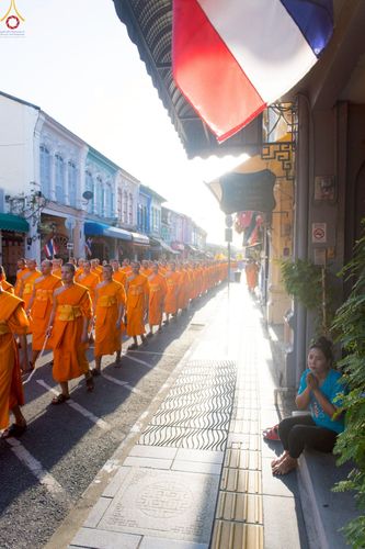 ภาพ No.248760:วันที่ 20 กันยายน พ.ศ. 2568 พิธีอัญเชิญรูปหล่อหลวงปู่วัดปากน้ำ ภาษีเจริญ จากวัดมงคลนิมิตร พระอารามหลวง เพื่อประดิษฐาน ณ วิหารพระมงคลเทพมุนี (สด จนฺทสโร)  ศูนย์ปฏิบัติธรรมภูเก็ต จ.ภูเก็ต