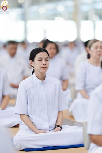 ภาพ No.151204:พิธีบูชาข้าวพระ ในวันอาทิตย์ต้นเดือน วันที่ 1 กันยายน พ.ศ. 2567 ณ สภาธรรมกายสากล วัดพระธรรมกาย