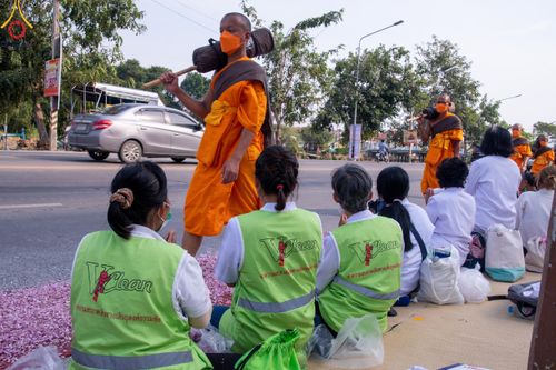 ภาพ No.121812:V.22 ต่อไป การเตรียมงาน เก็บงาน การรับบุญของเจ้าหน้าที่หน่วยงานต่างๆ เพื่อโครงการธรรมยาตรา กตัญญูบูชา มหาปูชนียาจารย์ พระมงคลเทพมุนี (สด จนฺทสโร) พระผู้ปราบมาร อนุสรณ์สถาน 7 แห่ง ปีที่ 12 ระหว่างวันที่ 2 - 31 มกราคม พ.ศ.2567