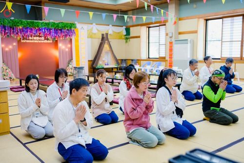 ภาพ No.61727:วัดป่าธรรมกายนานาชาติโทชิหงิ จัดปฏิบัติธรรมสุดสัปดาห์ ระหว่างวันที่ 12-14 เมษายน พ.ศ. 2567 (รุ่นเทศกาลสงกรานต์)