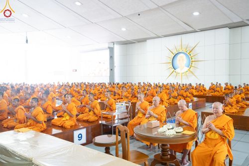 ภาพ No.147790:พิธีถวายภัตตาหารเมนูสวรรค์ ในพรรษาแห่งการเข้าถึงธรรม วันเสาร์ที่ 10 สิงหาคม พ.ศ. 2567 ณ หอฉันคุณยายอาจารย์ฯ วัดพระธรรมกาย