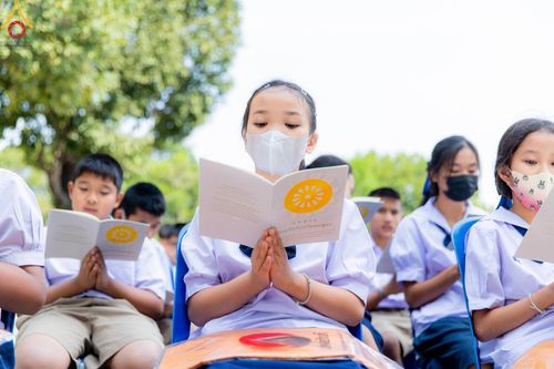 ภาพ No.203420:พิธีทอดผ้าป่าทำนุบำรุงศาสนสถาน ณ วัดปรางค์หลวง ตำบลบางม่วง อำเภอบางใหญ่ จังหวัดนนทบุรี ในโครงการธรรมยาตรา กตัญญูบูชา มหาปูชนียาจารย์ พระมงคลเทพมุนี(สด จนฺทสโร) พระผู้ปราบมาร อนุสรณ์สถาน 7 แห่ง ปีที่ 13 วันที่ 29 มกราคม พ.ศ. 2568