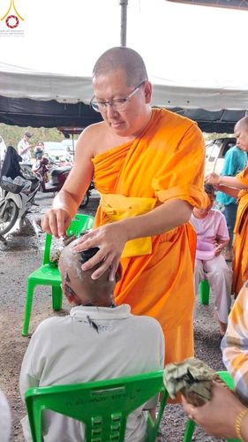 ภาพ No.133296:กิจวัตรกิจกรรมการฝึกตัวก่อนบวช และพิธีตัดปอยผมธรรมทายาท ณ ศูนย์ปฏิบัติธรรมและอบรมเยาวชนเมืองยะลา วันที่ 1-2 เมษายน พ.ศ. 2567