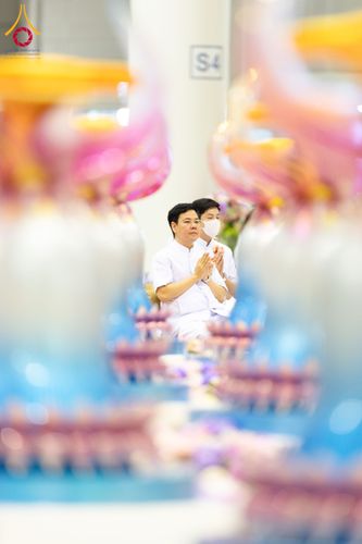 ภาพ No.134085:พิธีบูชาข้าวพระ  ในวันอาทิตย์ต้นเดือนที่ 7 เมษายน พ.ศ. 2567 ณ วัดพระธรรมกาย จ.ปทุมธานี