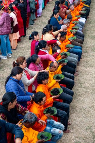 ภาพ No.209811:วันที่ 28 กุมภาพันธ์ พ.ศ.2568 พิธีเปิดโครงการบวชสามเณร พิธีถวายไทยธรรม พิธีขอขมามอบผ้าไตร  ณ เมืองปาตัน ประเทศเนปาล