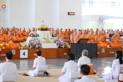 ภาพ No.184830:พิธีถวายภัตตาหารเมนูสวรรค์ "เพื่อการบรรลุธรรม" เนื่องในวาระอายุวัฒนมงคล 84 ปี หลวงพ่อทัตตชีโว วันเสาร์ที่ 21 ธันวาคม พ.ศ. 2567 ณ หอฉันคุณยายอาจารย์ฯ วัดพระธรรมกาย
