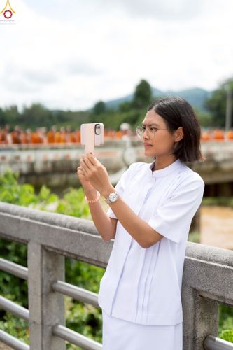 ภาพ No.239799:วันที่ 16-17 สิงหาคม พ.ศ. 2568 การปฏิบัติหน้าที่ของเจ้าหน้าที่ทุกสถานะ เพื่องานพิธีอัญเชิญรูปเหมือนพระมงคลเทพมุนี (สด จันทสโร) และพิธีกดปุ่มอัญเชิญรูปเหมือน พระมงคลเทพมุนี (สด จันทสโร) ณ มหาวิหารแก้วพระมงคลเทพมุนี ศูนย์ปฏิบัติธรรมแก้วเมืองเลย จ.เลย