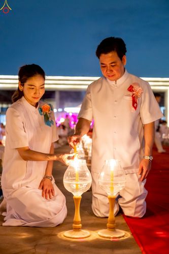 ภาพ No.253675:วันที่ 10 ตุลาคม พ.ศ. 2568 พิธีจุดประทีปบูชาพระผู้ปราบมาร, พิธีจุดประทีปบนพระมหาธรรมกายเจดีย์  20,000 ดวง เนื่องในวันคล้ายวันเกิดครบรอบ 141 ปี พระมงคลเทพมุนี (สด จนฺทสโร)
