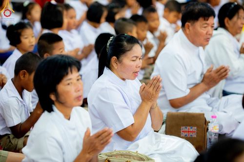 ภาพ No.195242:พิธีทอดผ้าป่าทำนุบำรุงศาสนสถาน ณ วัดพรสวรรค์ ต.หนองบ่อ อ.สองพี่น้อง จ.สุพรรณบุรี ในโครงการธรรมยาตรา กตัญญูบูชา มหาปูชนียาจารย์ พระมงคลเทพมุนี(สด จนฺทสโร) พระผู้ปราบมาร อนุสรณ์สถาน 7 แห่ง ปีที่ 13 วันที่ 13 มกราคม พ.ศ. 2568