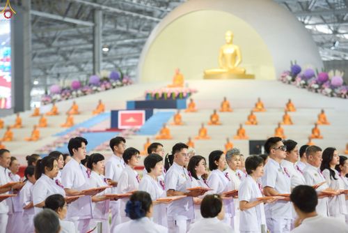 ภาพ No.240735:วันพุธที่ 27 สิงหาคม พ.ศ. 2568 พิธีทอดผ้าป่าเพื่อสร้างอาคาร  82 ปี หลวงพ่อธัมมชโย สมทบกฐินวัดพระธรรมกาย และกฐิน 30,000 วัดทั่วประเทศ ครั้งที่ 1