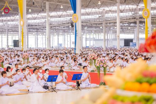 ภาพ No.126665:พิธีบูชาข้าวพระ ในวันอาทิตย์ต้นเดือนที่ 3 มีนาคม พ.ศ. 2567 ณ วัดพระธรรมกาย จ.ปทุมธานี