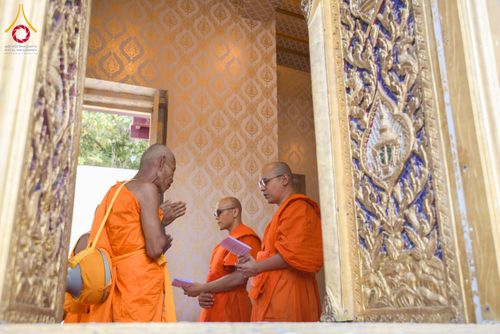 ภาพ No.278137:วันเสาร์ที่ 6 ธันวาคม พ.ศ. 2568 พิธีเวียนประทักษิณ ขอขมามอบผ้าไตร บรรพชาอุปสมบทหมู่ธรรมทายาท จำนวน 53 รูป โครงการอุปสมบทหมู่ รุ่นบูชาธรรมมหาปูชนียาจารย์ ประจำปี 2568 จังหวัดสระบุรี