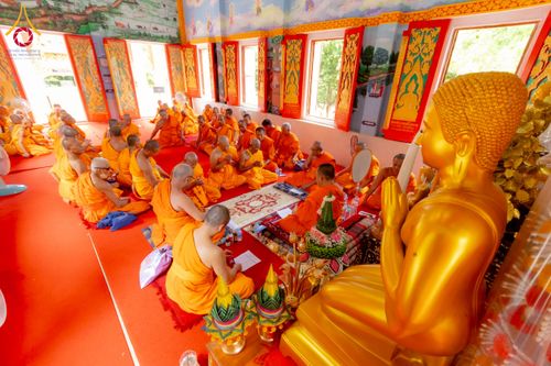 ภาพ No.231831:วันเสาร์ ที่ 5 กรกฎาคม พ.ศ. 2568 พิธีบรรพชา อุปสมบท โครงการอุปสมบท บูชาธรรมมหาปูชนียาจารย์ รุ่นเข้าพรรษา ณ วัดเกาะแก้วประชานุรักษ์ อ.วังทอง  จ.พิษณุโลก