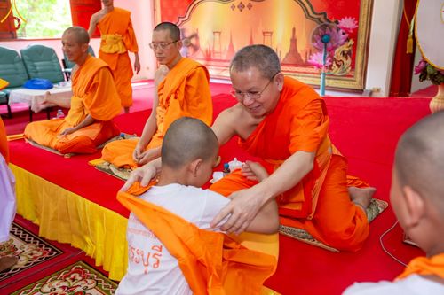 ภาพ No.216409:วันเสาร์ที่ 5 เมษายน พ.ศ. 2568 พิธีขอบรรพชา พิธีขอสรณคมน์และศีล พิธีขอนิสสัย พิธีถวายบาตร ในโครงการบรรพชาสามเณรฟื้นฟูพระพุทธศาสนาทั่วไทย  ณ วัดพระพุทธบาท ราชวรมหาวิหาร ต.ขุนโขลน อ.พระพุทธบาท จ.สระบุรี