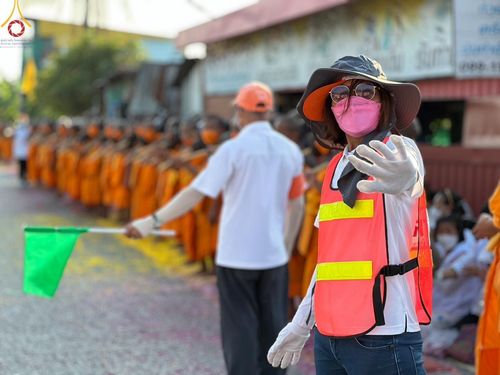 ภาพ No.108695:V.6 บุญเข้า การเตรียมงาน เก็บงาน การรับบุญของเจ้าหน้าที่หน่วยงานต่างๆ เพื่อโครงการธรรมยาตรา กตัญญูบูชามหาปูชนียาจารย์ พระมงคลเทพมุนี (สด จนฺทสโร) พระผู้ปราบมาร อนุสรณ์สถาน 7 แห่ง ปีที่ 12 ระหว่างวันที่ 2 - 31 มกราคม พ.ศ.2567