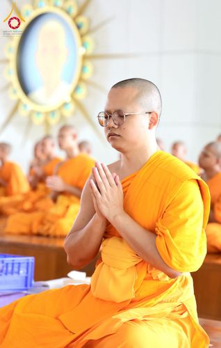 ภาพ No.226569:วันที่ 26 พฤษภาคม พ.ศ. 2568 พิธีบุพเปตพลี ครั้งที่ 164 ร่วมอุทิศบุญแด่หมู่ญาติที่ล่วงลับไปแล้ว และสืบทอดอายุพระพุทธศาสนา ณ หอฉันคุณยายอาจารย์ฯ วัดพระธรรมกาย