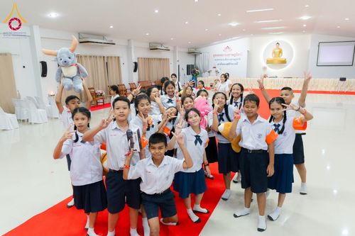 ภาพ No.181389:วันรวมพลังเด็กดีวีสตาร์ ครั้งที่ 17 ณ ธุดงคสถานสุราษฎร์ธานี ต.ขุนทะเล อ.เมือง จ.สุราษฎร์ธานี วันที่ 9 ธันวาคม พ.ศ. 2567