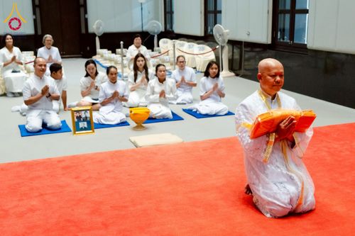 ภาพ No.223613:วันที่ 11 พฤษภาคม พ.ศ. 2568 พิธีบรรพชาของอุบาสก พิสิทธิ์ หมื่นแกล้ว  ณ วัดพระธรรมกาย