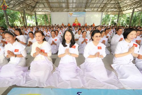 ภาพ No.158314:โครงการอบรมอุบาสก อุบาสิกาแก้ว  ตัวแทนทอดกฐิน 30,000 วัด ทั่วไทย บูชาธรรม 80 ปี หลวงพ่อธัมมชโย ระหว่างวันที่ 20-22 กันยายน พ.ศ. 2567 ณ จังหวัดบุรีรัมย์ รุ่นที่ 3
