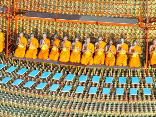 ภาพ No.194537:พิธีปฐมเริ่มสุวรรณรังสรรค์มหาธรรมกายเจดีย์ วันจันทร์ที่ 13 มกราคม พ.ศ. 2568 ณ มหาธรรมกายเจดีย์ วัดพระธรรมกาย จ.ปทุมธานี