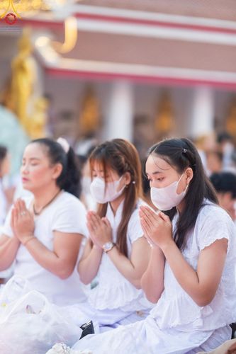 ภาพ No.112742:พิธีตักบาตรพระธรรมยาตราฯ ณ วัดสองพี่น้อง จ.สุพรรณบุรี วันที่ 15 มกราคม พ.ศ. 2567