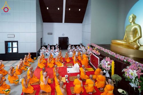 ภาพ No.223781:วันอาทิตย์ที่ 11 พฤษภาคม พ.ศ. 2568 พิธีอุปสมบทสามเณรเปรียญธรรมอุปสมบทอุทิศชีวิต 9 รูป อุบาสก 1 ท่าน ณ อุโบสถพระไตรปิฏกวัดพระธรรมกาย