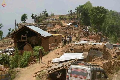 ภาพ No.17281:มูลนิธิธรรมกายช่วยเหลือผู้ประสบภัยแผ่นดินไหวที่ประเทศเนปาล