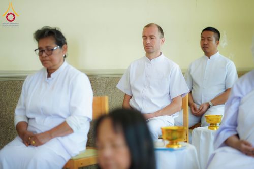 ภาพ No.328734:วันอาทิตย์ที่ 10 พฤษภาคม พ.ศ. 2569 พิธีสักการะพระบรมสารีริกธาตุ ณ วัดพระธรรมกายเบลเยียม