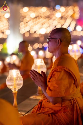 ภาพ No.312421:วันอังคารที่ 3 มีนาคม พ.ศ.2569 พิธีเวียนประทักษิณและจุดมาฆประทีป (ภาพชุดที่ 2) ณ ลานธรรมพระมหาธรรมกายเจดีย์ วัดพระธรรมกาย