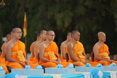 ภาพ No.292371:วันที่ 11 มกราคม พ.ศ. 2569 พิธีตักบาตรพระธรรมยาตรา ณ อนุสรณ์สถานคลองบางนางแท่น อ.สามพราน จ.นครปฐม ในโครงการธรรมยาตรา กตัญญูบูชา มหาปูชนียาจารย์ พระมงคลเทพมุนี(สด จนฺทสโร) พระผู้ปราบมาร อนุสรณ์สถาน 7 แห่ง ปีที่ 14