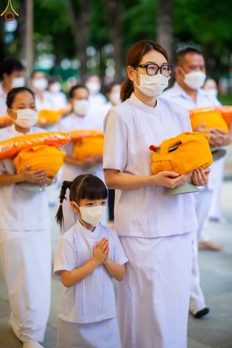 ภาพ No.83384:พิธีบรรพชาอุปสมบทหมู่ธรรมทายาทนานาชาติ (ภาคภาษาจีน) รุ่นที่ 18 ณ โบสถ์พระไตรปิฎก วัดพระธรรมกาย จ.ปทุมธานี วันเสาร์ที่ 15 กรกฎาคม 2566