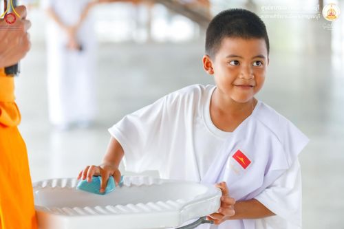 ภาพ No.157967:โครงการอบรมอุบาสก อุบาสิกาแก้ว  ตัวแทนทอดกฐิน 30,000 วัด ทั่วไทย บูชาธรรม 80 ปี หลวงพ่อธัมมชโย โซนตะวันตก 6 จังหวัด รุ่นที่ 3 ระหว่างวันที่ 20-22 กันยายน พ.ศ. 2567 ณ ศูนย์อบรมเยาวชนกาญจนบุรี