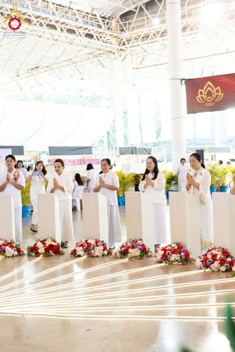 ภาพ No.273106:วันอาทิตย์ที่ 23 พฤศจิกายน พ.ศ.2568 พิธีมุทิตาสักการะ พระมหาเถระและพระเถระ ประจำปีพุทธศักราช 2568 ณ ห้องแก้วสารพัดนึก 2 สภาธรรมกายสากล  วัดพระธรรมกาย