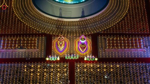 ภาพ No.192772:พิธีจุดประทีปถวายเป็นพุทธบูชา และบูชาธรรมมหาปูชนียาจารย์ ณ อนุสรณ์สถานคลองบางนางแท่น อ.สามพราน จ.นครปฐม ในโครงการธรรมยาตรา กตัญญูบูชา มหาปูชนียาจารย์ พระมงคลเทพมุนี(สด จนฺทสโร) พระผู้ปราบมาร อนุสรณ์สถาน 7 แห่ง ปีที่ 13 วันที่ 10 มกราคม พ.ศ. 2568