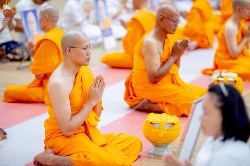 ภาพ No.217328:วันเสาร์ที่ 12 เมษายน พ.ศ. 2568 พิธีบรรพชา พิธีขอศีลและขอนิสสัย พิธีมอบบาตร ในโครงการอุปสมบทหมู่ บูชาธรรมหลวงพ่อธัมมชโย, โครงการธรรมทายาท ระดับอุดมศึกษา รุ่นที่ 52 ,  โครงการบวชพระนานาชาติ AEC & WAB CEO รุ่นที่ 4 ณ วัดพระธรรมกาย