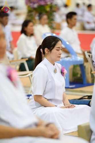 ภาพ No.261342:วันอาทิตย์ที่ 5 ตุลาคม พ.ศ. 2568 พิธีจุดเทียนใจ ไฟนิรันด์ อนันตชัย ณ สภาธรรมกายสากล วัดพระธรรมกาย