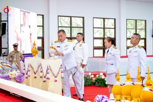 ภาพ No.227219:วันอังคารที่ 3 มิถุนายน พ.ศ. 2568 นายอำเภอคลองหลวง นำพสกนิกรรวมใจภักดิ์ สมเด็จพระนางเจ้าฯ พระบรมราชินี เนื่องในโอกาสวันเฉลิมพระชนมพรรษา ณ อาคารปลูกศรัทธา 2 วัดพระธรรมกาย อ.คลองหลวง จ.ปทุมธานี