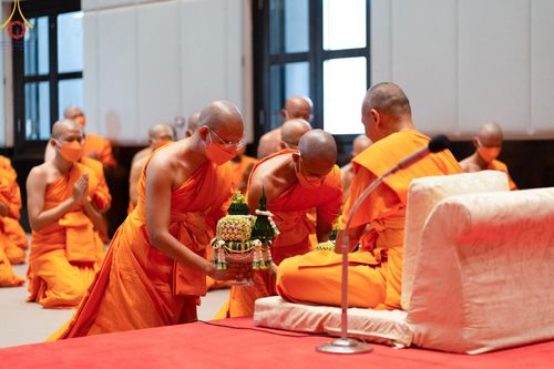 ภาพ No.141469:พิธีบรรพชาอุปสมบท โครงการอุปสมบทหมู่รุ่นผู้บริหาร รุ่นที่ 14 โครงการอุปสมบทหมู่ธรรมทายาท ระดับอุดมศึกษา รุ่นที่ 51 ภาคฤดูฝน ณ โบสถ์พระไตรปิฎก วัดพระธรรมกาย ในวันเสาร์ที่ 15 มิถุนายน พ.ศ. 2567