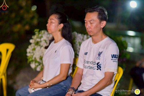 ภาพ No.222284:วันที่ 26-27 เมษายน พ.ศ. 2568 ศูนย์ปฏิบัติธรรมสวนผึ้ง ร่วมกับ ธุดงค์คสถานประจวบคีรีขันธ์ และวัดอ่าวน้อย  จัดกิจกรรมเดินธรรมยาตรา ตักบาตรข้าวสารอาหารแห้ง และจุดประทีปถวายเป็นพุทธบูชา ณ วัดอ่าวน้อย จ.ประจวบคีรีขันธ์