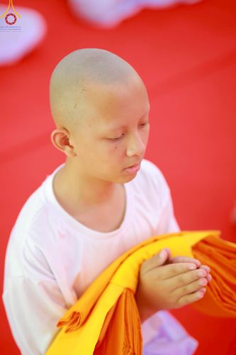 ภาพ No.213912:วันเสาร์ที่ 29 มีนาคม พ.ศ. 2568 พิธีตัดปอยผม ขอขมาผู้ปกครอง มอบบาตร-ผ้าไตร และพิธีบรรพชาสามเณร ณ ศูนย์ปฏิบัติธรรมจังหวัดระยอง (บ้านช่องลม) ต.บางบุตร อ.บ้านค่าย จ.ระยอง