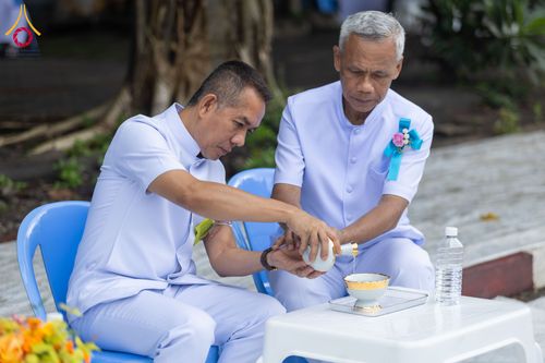 ภาพ No.351492:วันที่ 22 กันยายน พ.ศ. 2569  พิธีตักบาตรสามเณรธรรมทายาท โครงการบรรพชาพัฒนาคุณธรรม จริยธรรม  สำหรับนักเรียนนายสิบตำรวจ (นสต.) รุ่นที่ 16 ศูนย์ฝึกอบรมตำรวจภูธรภาค 1  ณ วัดพระพุทธบาทราชวรมหาวิหาร
