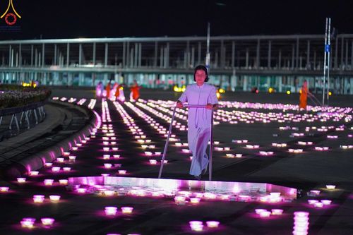 ภาพ No.150708:V.44 เพื่อพ่อ ภาพเตรียมงาน ปฎิบัติงาน ของเจ้าหน้าที่ อาสาสมัคร ทุกสถานะ เพื่อความสำเร็จ ในงานวันธรรมชัย วันอังคารที่ 27 สิงหาคม พ.ศ. 2567