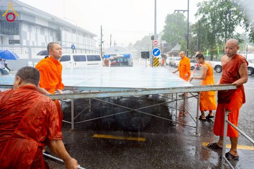 ภาพ No.226204:วันอาทิตย์ที่ 25 พฤษภาคม พ.ศ. 2568 พิธีตักบาตรพระ 1,000 รูปเมืองตรัง ครบรอบ 110 ปี เมืองทับเที่ยง ถวายเป็นพุทธบูชา ถวายเป็นพระราชกุศลแด่รัชกาลที่ 10 และอุทิศส่วนกุศลแด่อดีตเจ้าเมืองตรัง และบรรพบุรุษ ณ บริเวณหน้าศาลากลางจังหวัดตรัง ถนนพระราม 6