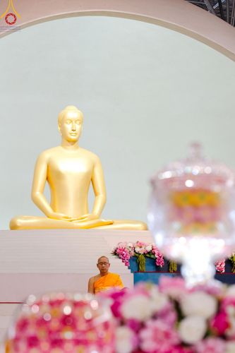 ภาพ No.205981:พิธีตักบาตร และ พิธีบูชาข้าวพระ ในวันอาทิตย์ต้นเดือน 2 กุมภาพันธ์ พ.ศ. 2568 ณ สภาธรรมกายสากล วัดพระธรรมกาย